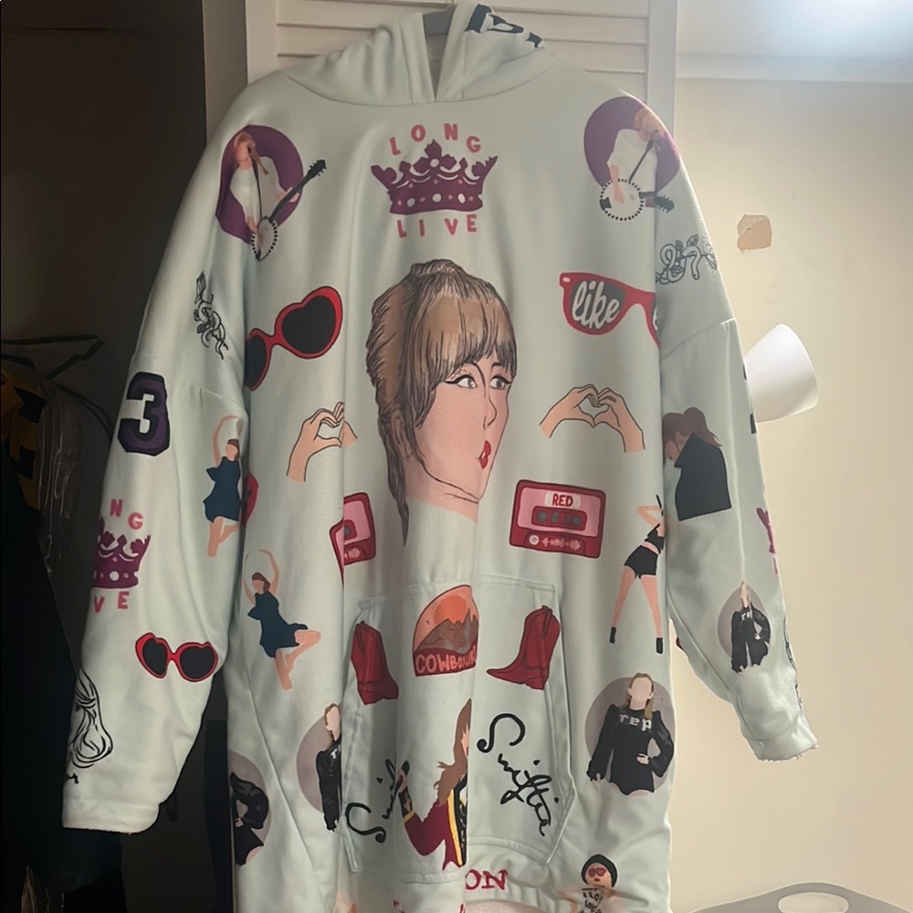 Taylor swift comfy sweatshirt